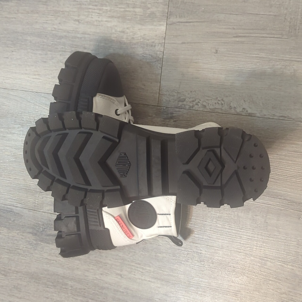 Palladium Revolt Ho TX Star Platform Boots - Picture 11 of 13